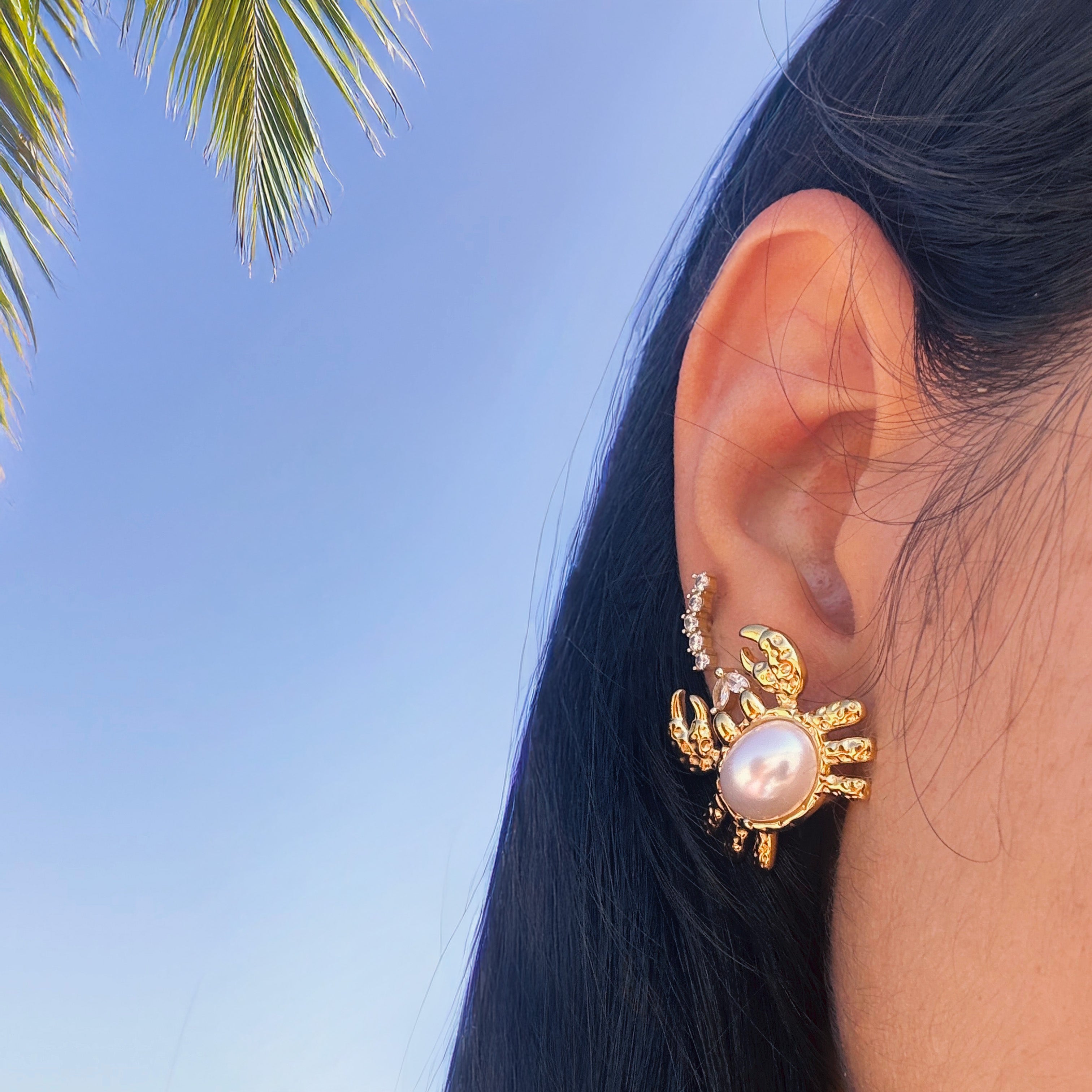 Beach Babe Crab Studs