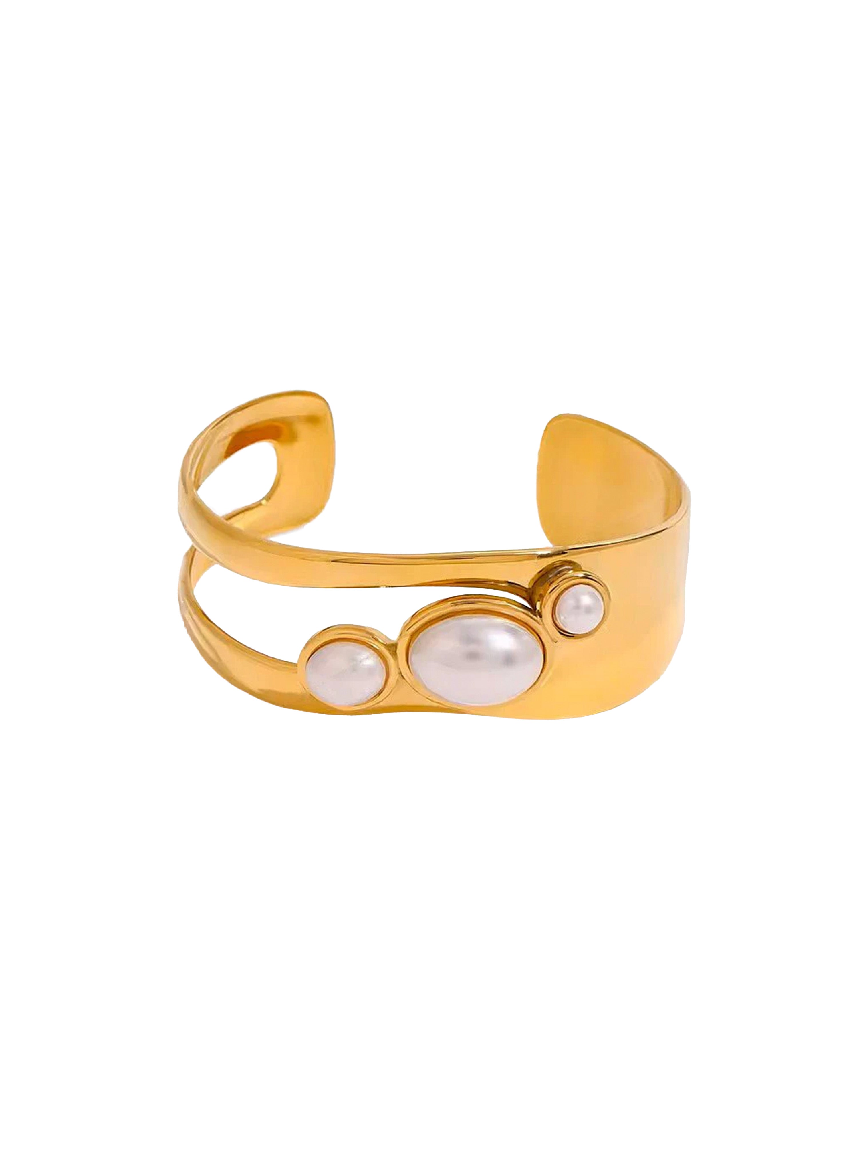 Thalassa Pearl Cuff